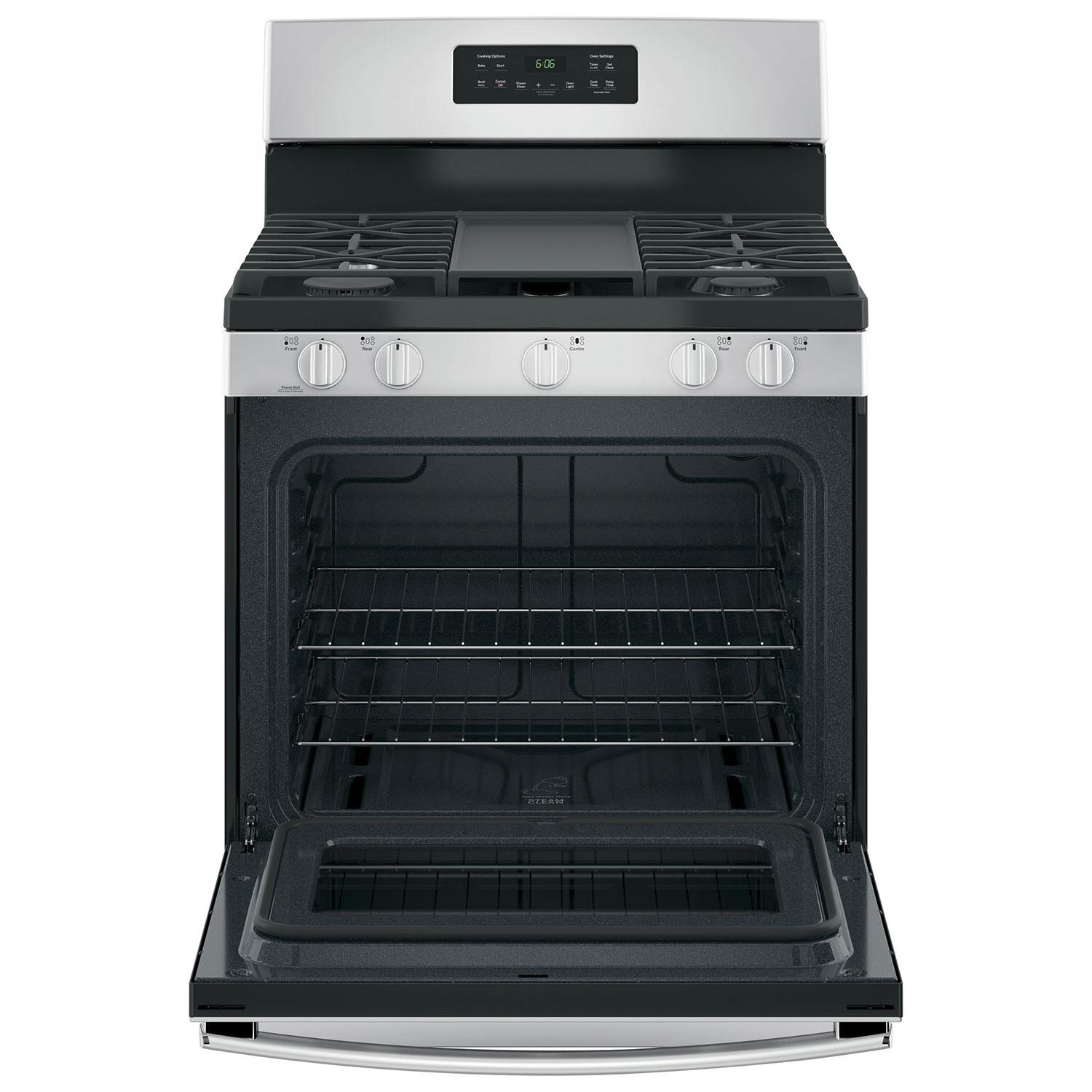 GE 30-inch Freestanding Gas Range with Steam Clean JCGBS66SEKSS IMAGE 2