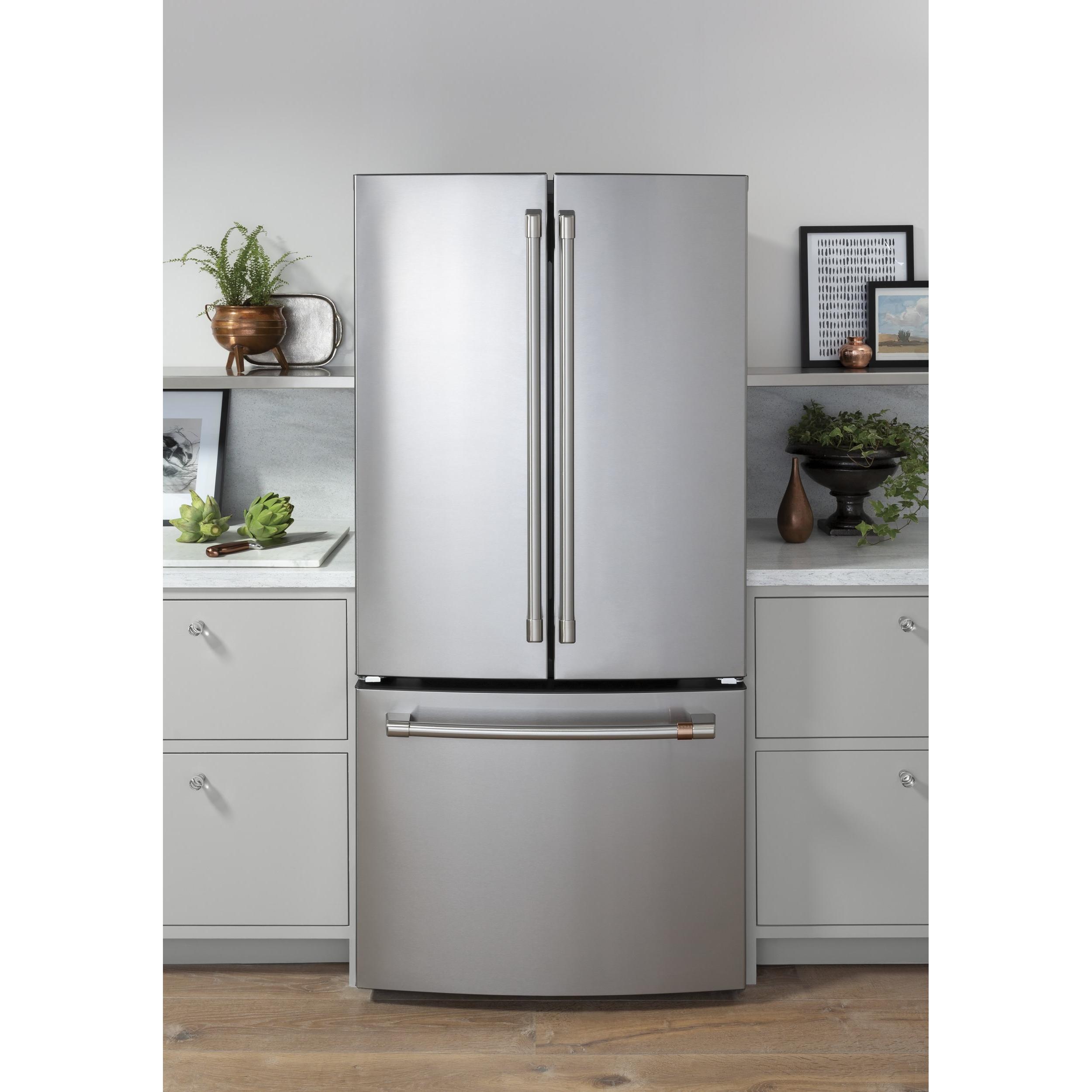 Café 33-inch, 18.6 cu. ft. Counter-Depth French 3-Door Refrigerator CWE19SP2NS1 IMAGE 6