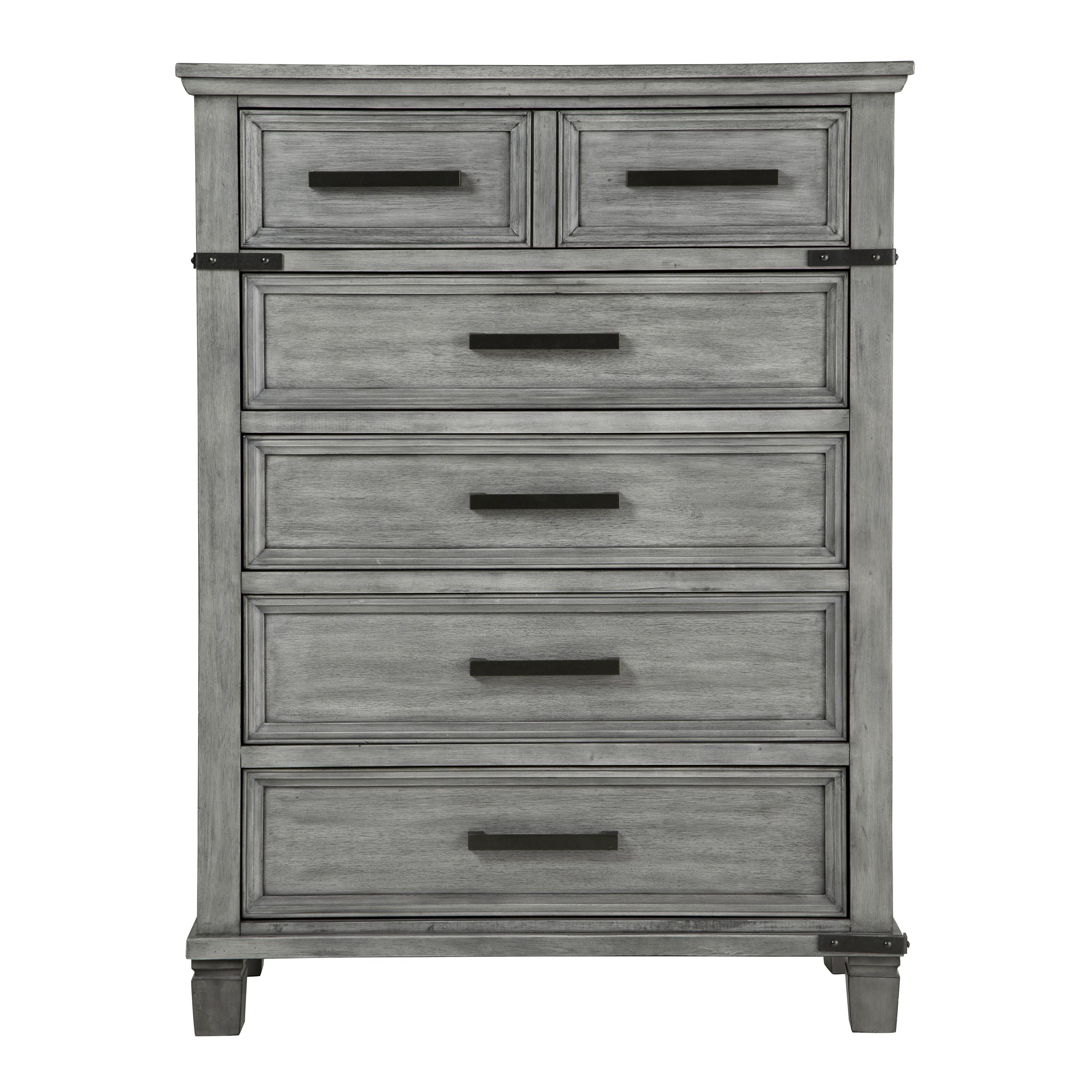 Signature Design by Ashley Russelyn 5-Drawer Chest B772-46 IMAGE 3