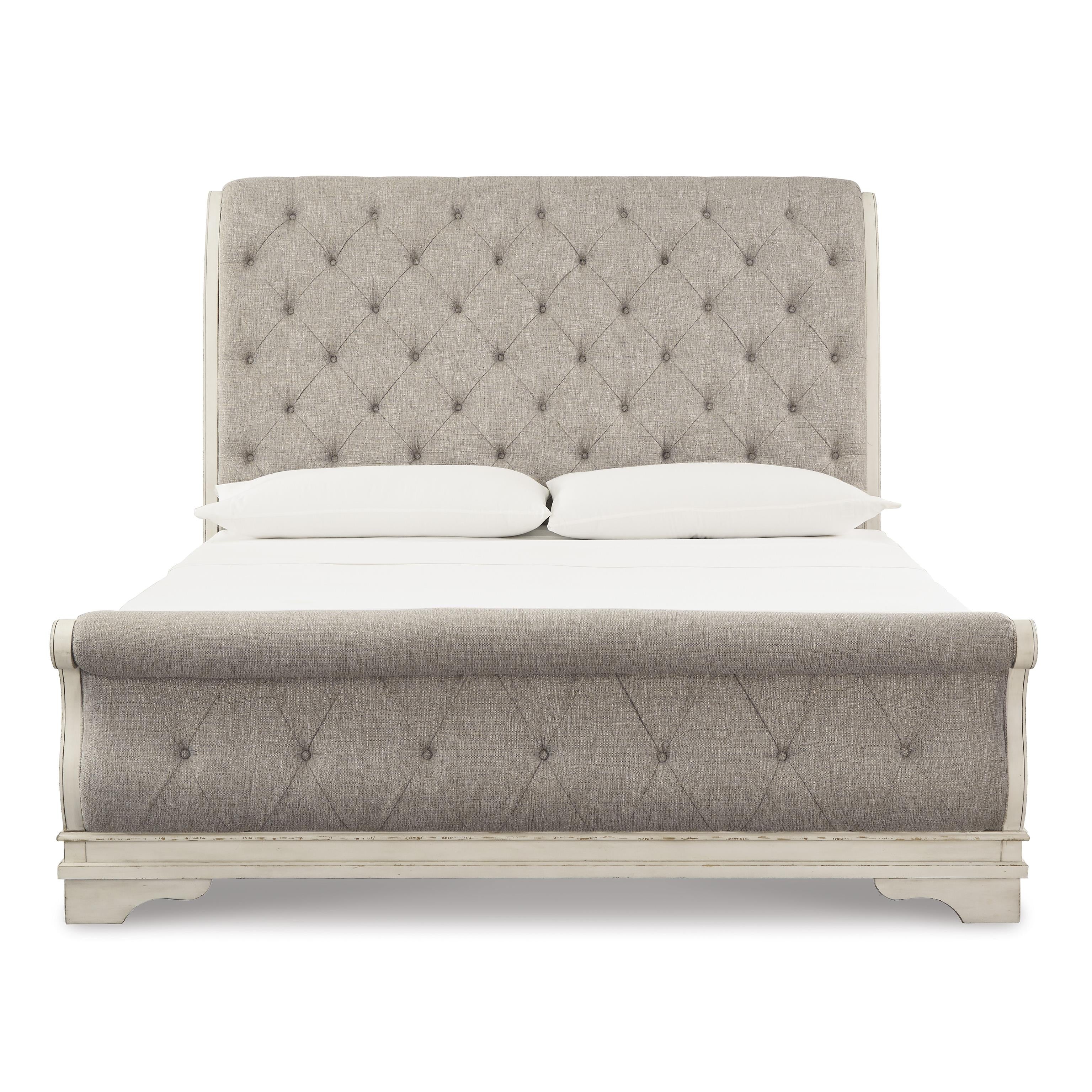 Signature Design by Ashley Realyn California King Sleigh Bed B743-78/B743-76/B743-95 IMAGE 2