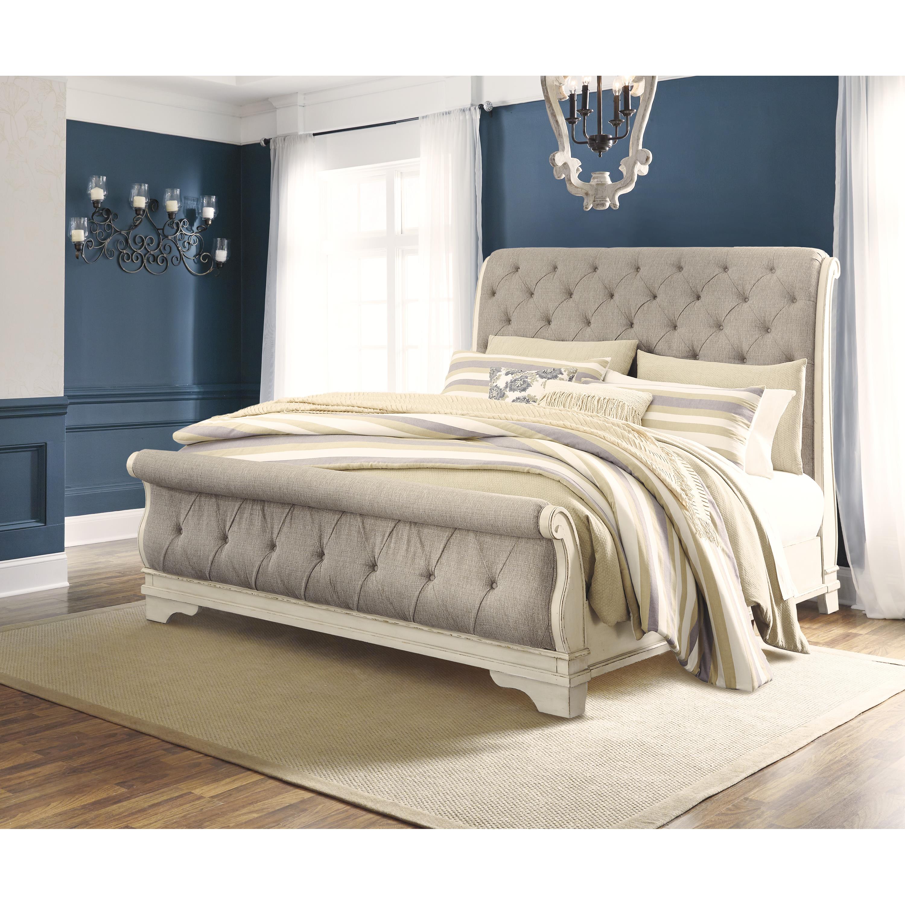 Signature Design by Ashley Realyn King Sleigh Bed B743-78/B743-76/B743-99 IMAGE 5